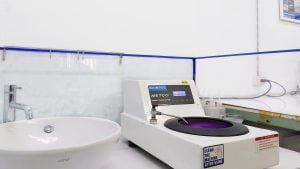 Grinding and Polishing Machine